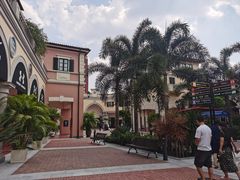 -佛罗伦萨小镇广佛名品奥特莱斯(疏港路店)