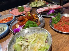 -明洞阿姨·韩式酱蟹烤肉·创意料理(三元桥店)