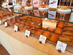 -VERIE BAKEHOUSE
