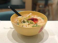 -谭仔米线(皇庭广场店)