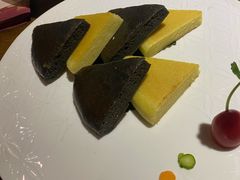 粗粮双色小米糕-广东道至正餐厅(区庄店)