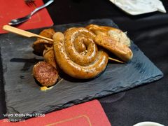 -塞纳河法国餐厅(唐延路店)