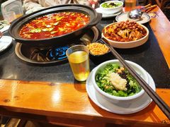 -小饕荟雅安贡椒鱼鲜馆(广福桥店)