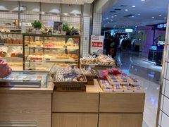 面包甜点陈列柜-面包新语(滨湖万达店)