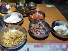 -老炉家木炭烤肉(长江国际店)