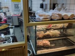 面包甜点陈列柜-河州春清真西北特色美食(虎踞路店)