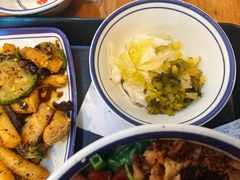 -云阿蛮云南生烫牛肉米线(奉贤路店)