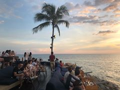 -Sunset Bar(丹绒亚路香格里拉店)
