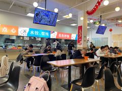 -同济大学本部学苑饮食广场