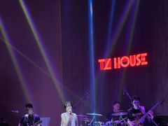 -TZ House音乐现场(来福士中心店)