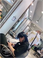 -妃格美发沙龙·烫发·染发