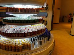 -涨巢·潮玩水疗局