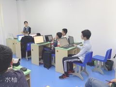 -童程童美·信息学竞赛·乐高机器人编程(长宁来福士校区)