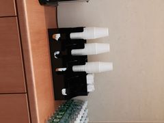 -理想汽车(世纪汇店)