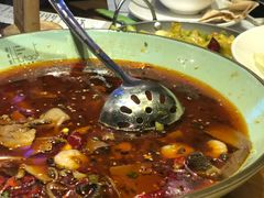 磁器口毛血旺-胡桃里音乐酒馆(下沙店)