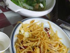 -川流不息·地道川菜·小龙虾(新松江路店)