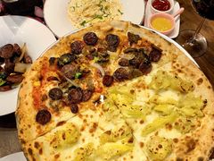 榴莲拼至尊披萨-1861意大利餐厅(文化广场店)