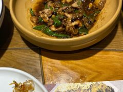 -黄泥岗·地道湖北菜(奥特莱斯店)