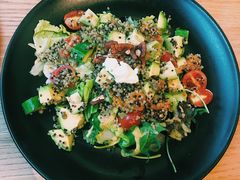 藜麦牛油果沙拉-麦田工坊(月湖店)