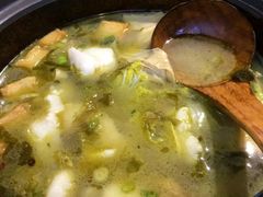 -周鱼小馆石锅酸菜鱼(活力汇店)