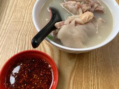 -雷祖芳老妈蹄花店