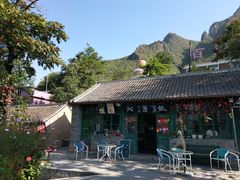 -百里峡七彩艺术小镇