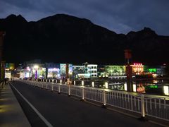 -百里峡七彩艺术小镇