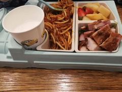 -汽车博物馆主题餐厅