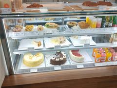 面包甜点陈列柜-Peet's Coffee皮爷咖啡(大学路店)