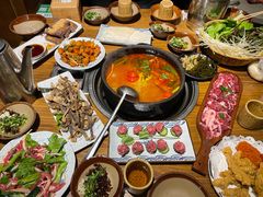 -贵厨酸汤牛肉(花果园国际中心店)