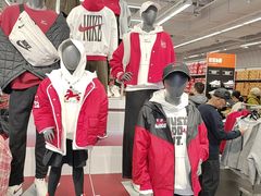 -NIKE上海青浦优选体验店