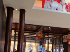 -阿瓦山寨·湘菜现炒·剁椒鱼头王(咸阳总店)