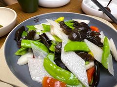 -云海肴·汽锅鸡·云南代表菜(天山百盛优客店)