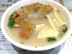 -凯峰鱼汤米线(金利達店)