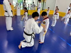 -金载勋跆拳道场(玲东花园店)