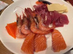 -怡咖啡海鲜自助餐厅(浦东香格里拉店)