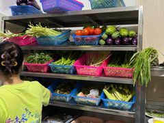 自助取餐区-海口滨海新村143号海南老字号炒菜店