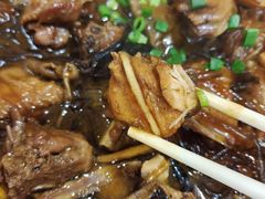 -老码头黑皮肘子锅包肉(赣水路店)