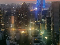-瑞虹新天地月亮湾