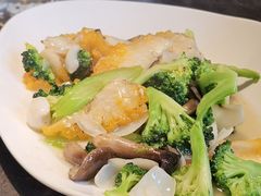-五谷丰登农家院·地道胶东菜·海鲜烧烤(威海店)