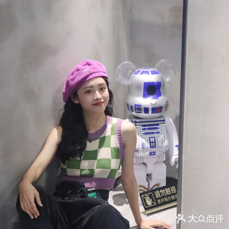 一整面bearbrick！深圳超好逛的积木熊🐻买手店