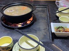 -有一锅·野生菌黑山羊腊排骨火锅(古城北门店)