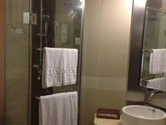 洗浴间-莫泰酒店(上海虹桥北新泾地铁站天山路店)