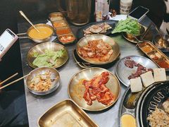 -胡悦里韩式烤肉(芝罘万达广场店)