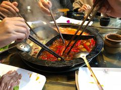 -老房老舍重庆火锅(假日城市店)