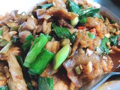 卜辣椒炒坛子肉-坛宗剁椒鱼头(河西王府井店)