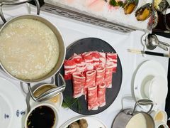 -红鼎豆捞·非遗鲍皇汤火锅(宝丰路店)