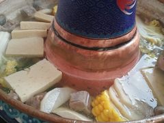-毛辣果·贵州红酸汤牛肉火锅(西单店)