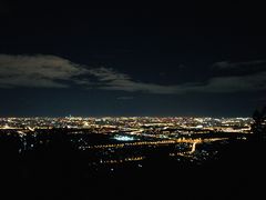 -鬼笑石后山停车场