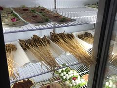 -俭让佬妈现卤串串(温江总店)